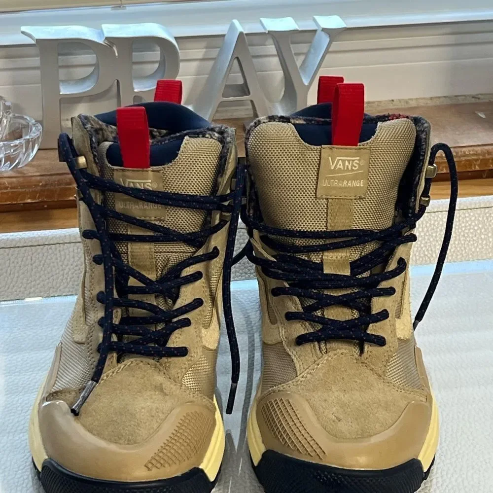 NEW Vans Ultrarange Exo Hi Mte-2 Boots Taos Taupe Hiking Women’s 8.5 Men 7.0